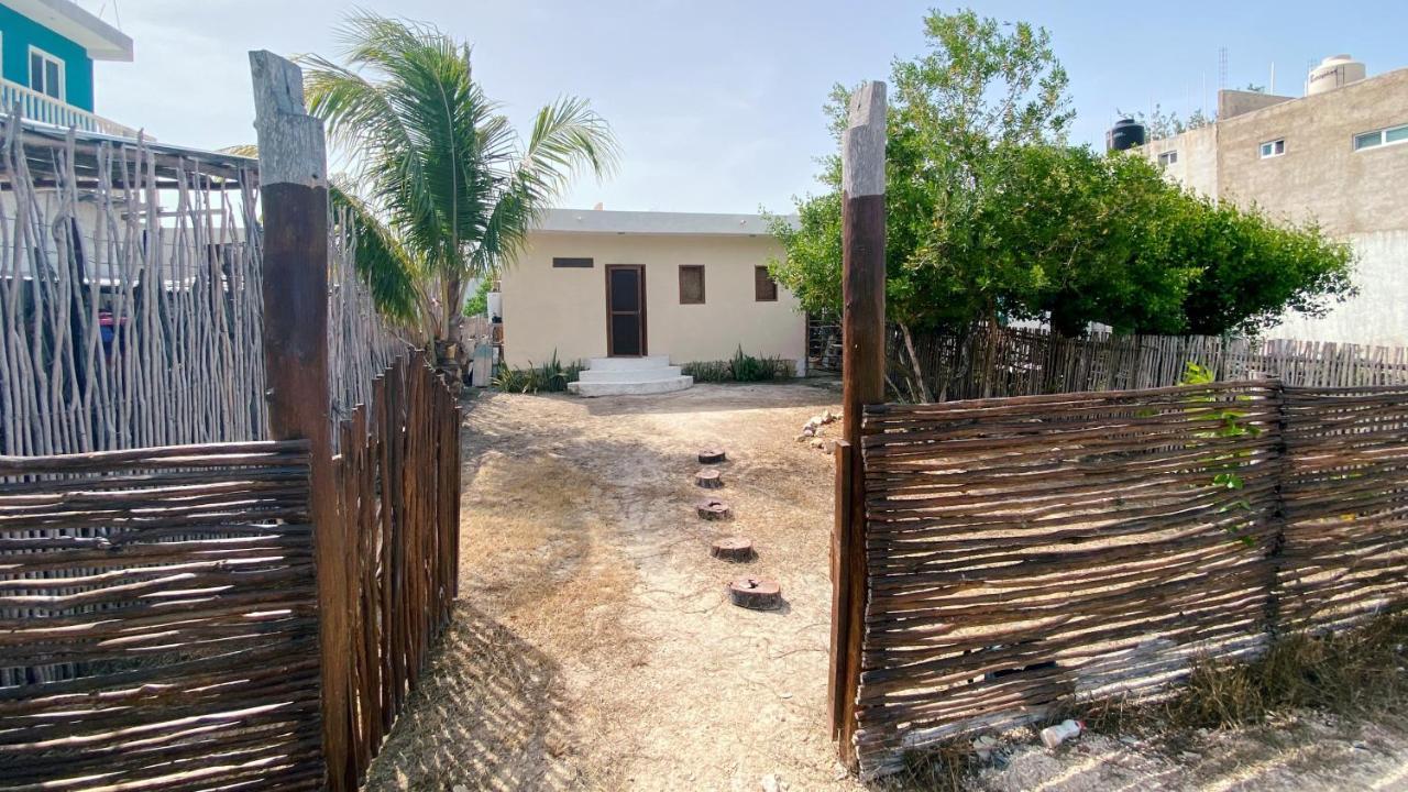 Villa Casa Gonza By Holbox Rents Extérieur photo